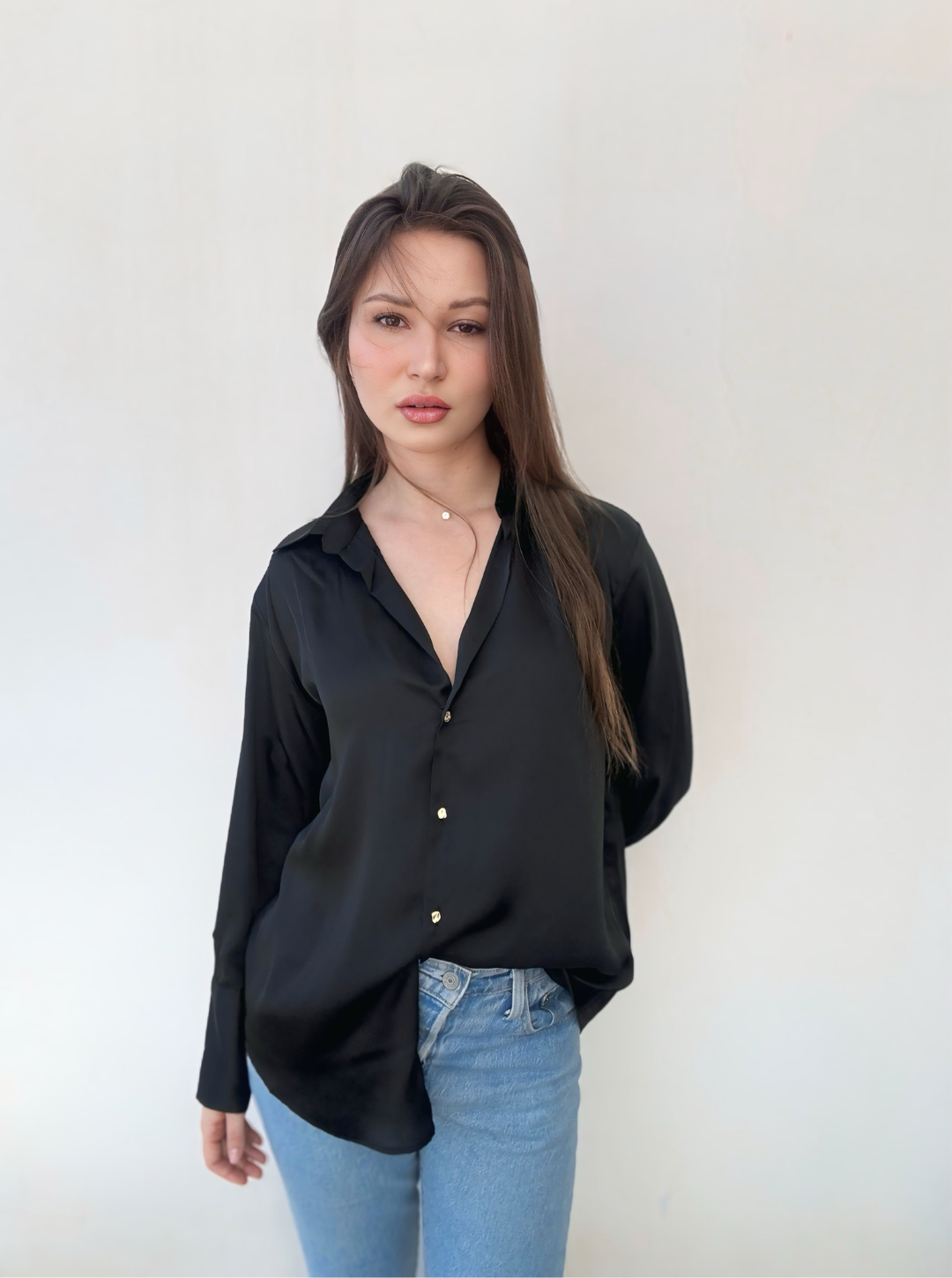 Basic satin shirt gold buttons