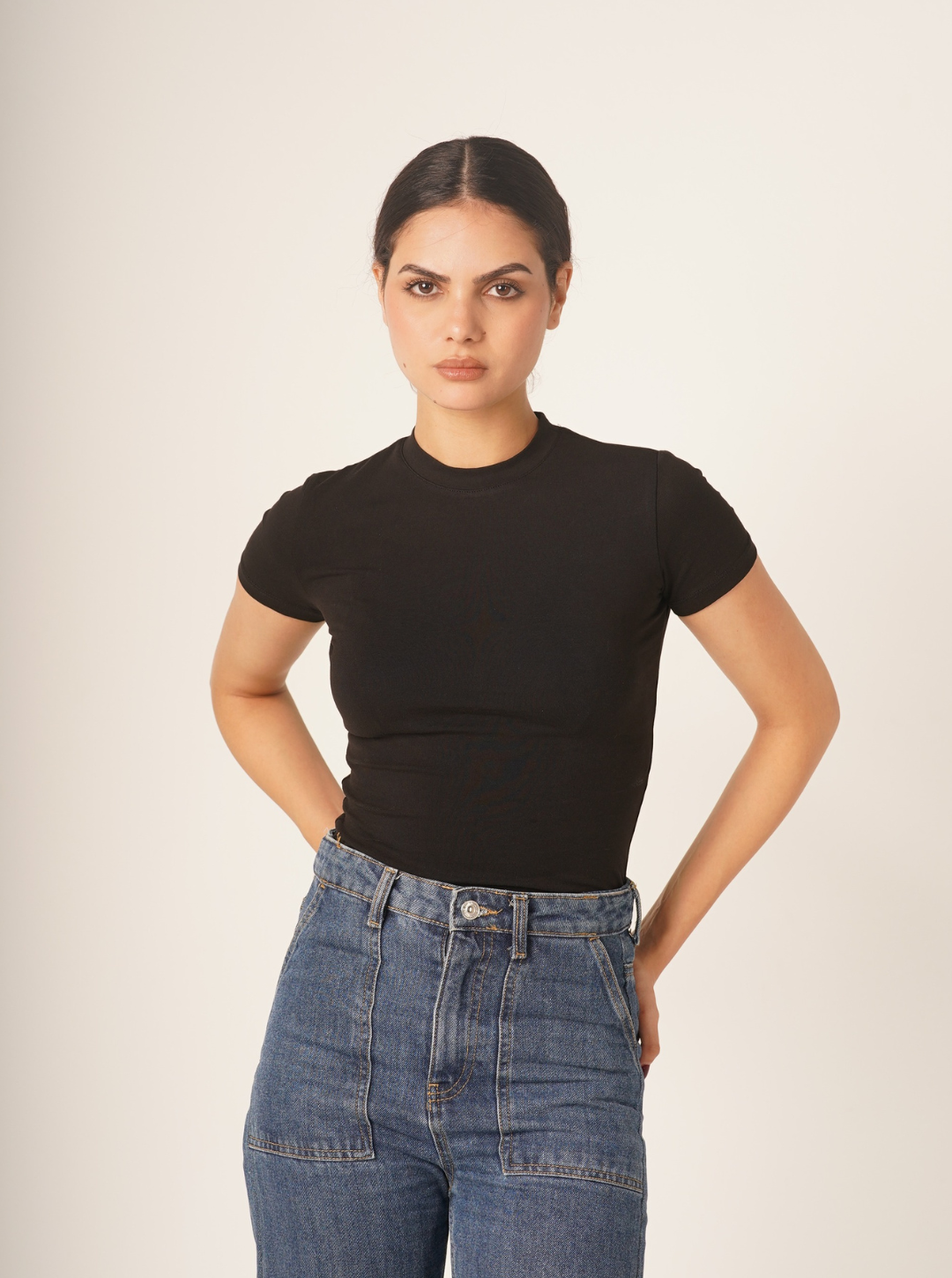SHORT SLEEVE T-SHIRT