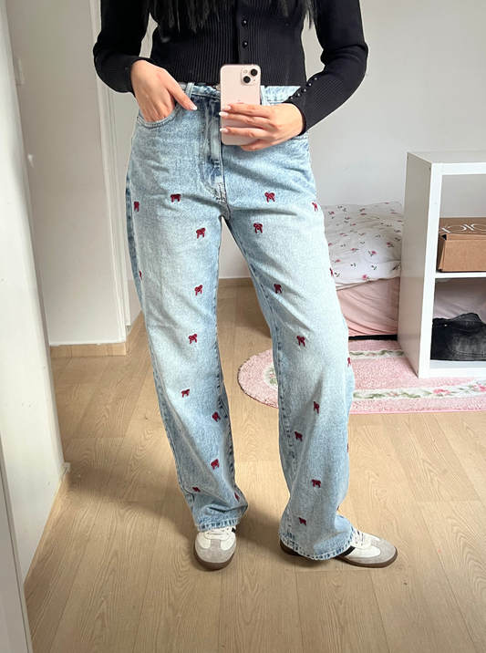 Relaxed Tapered Fit Jeans